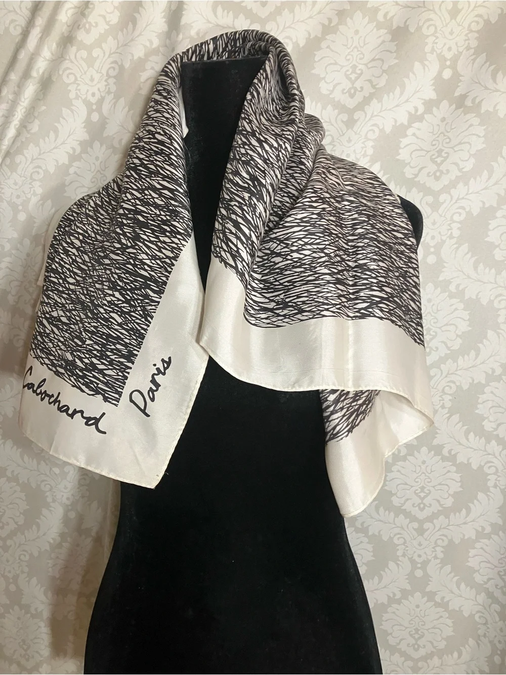 Vintage Cabochard Paris Patterned Scarf - Picture 3 of 9